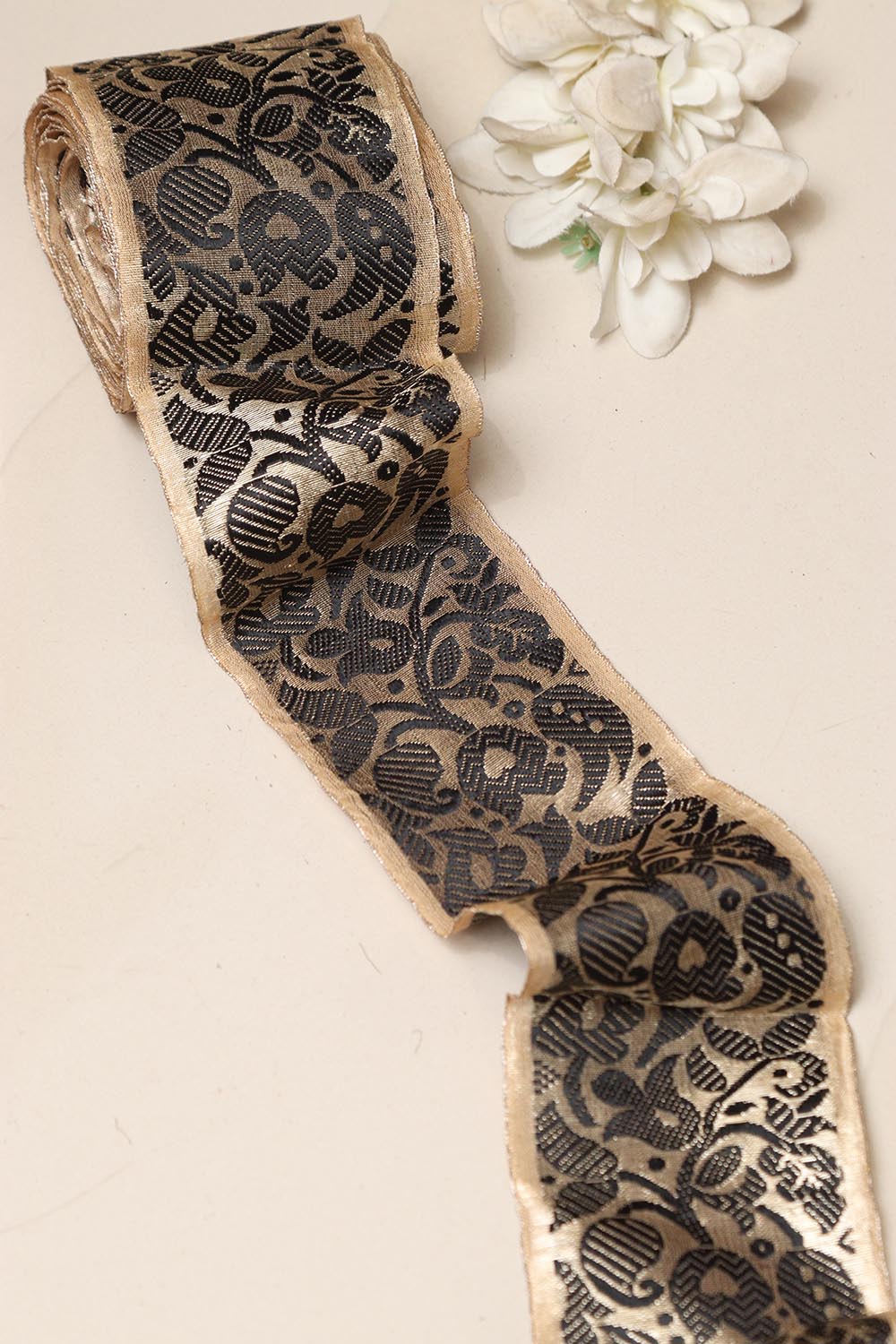 Black Banarasi Handloom Vintage Pure Silk Border Lace ( 1 Mtr ) - Luxurion World