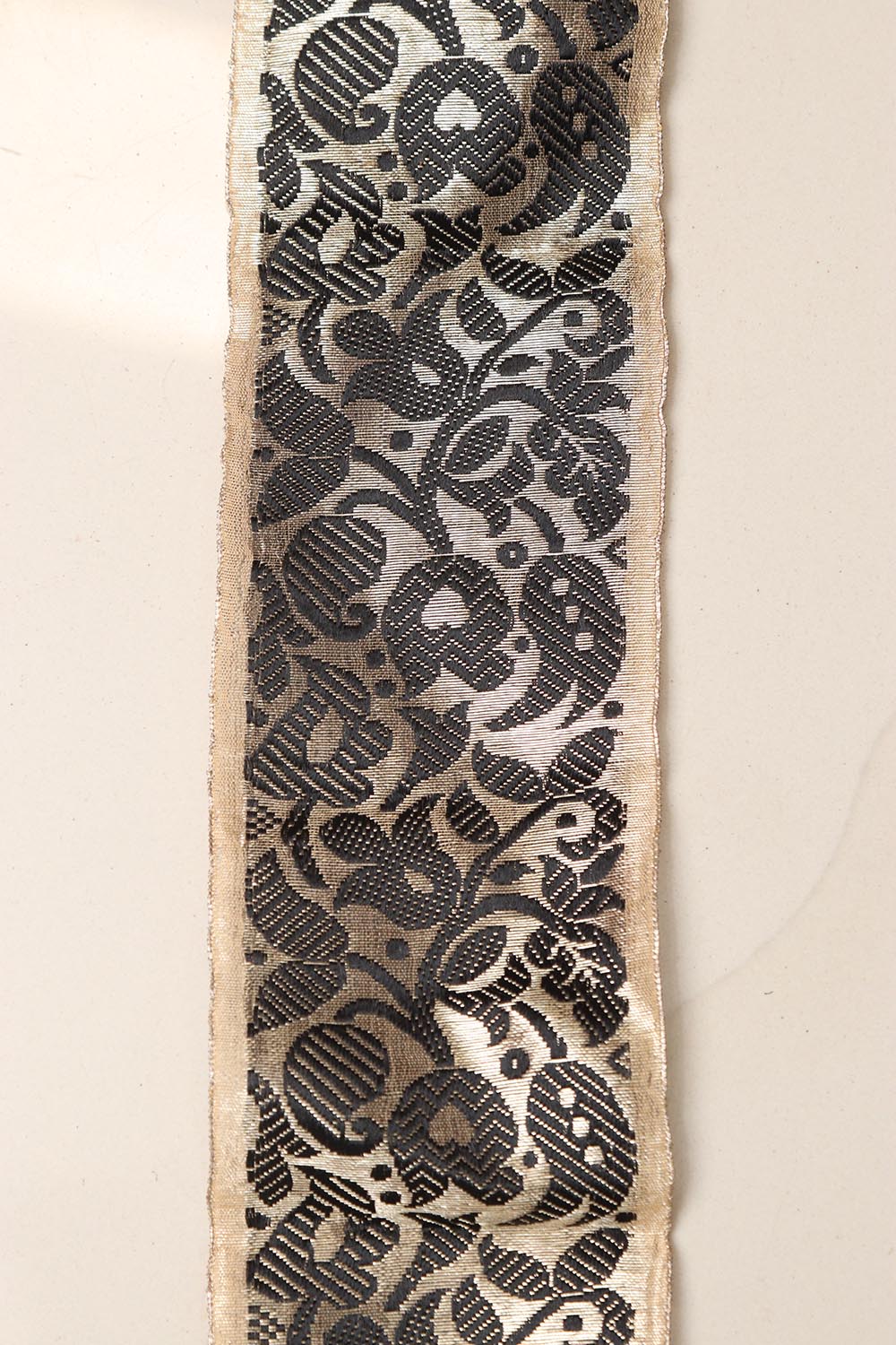 Black Banarasi Handloom Vintage Pure Silk Border Lace ( 1 Mtr ) - Luxurion World