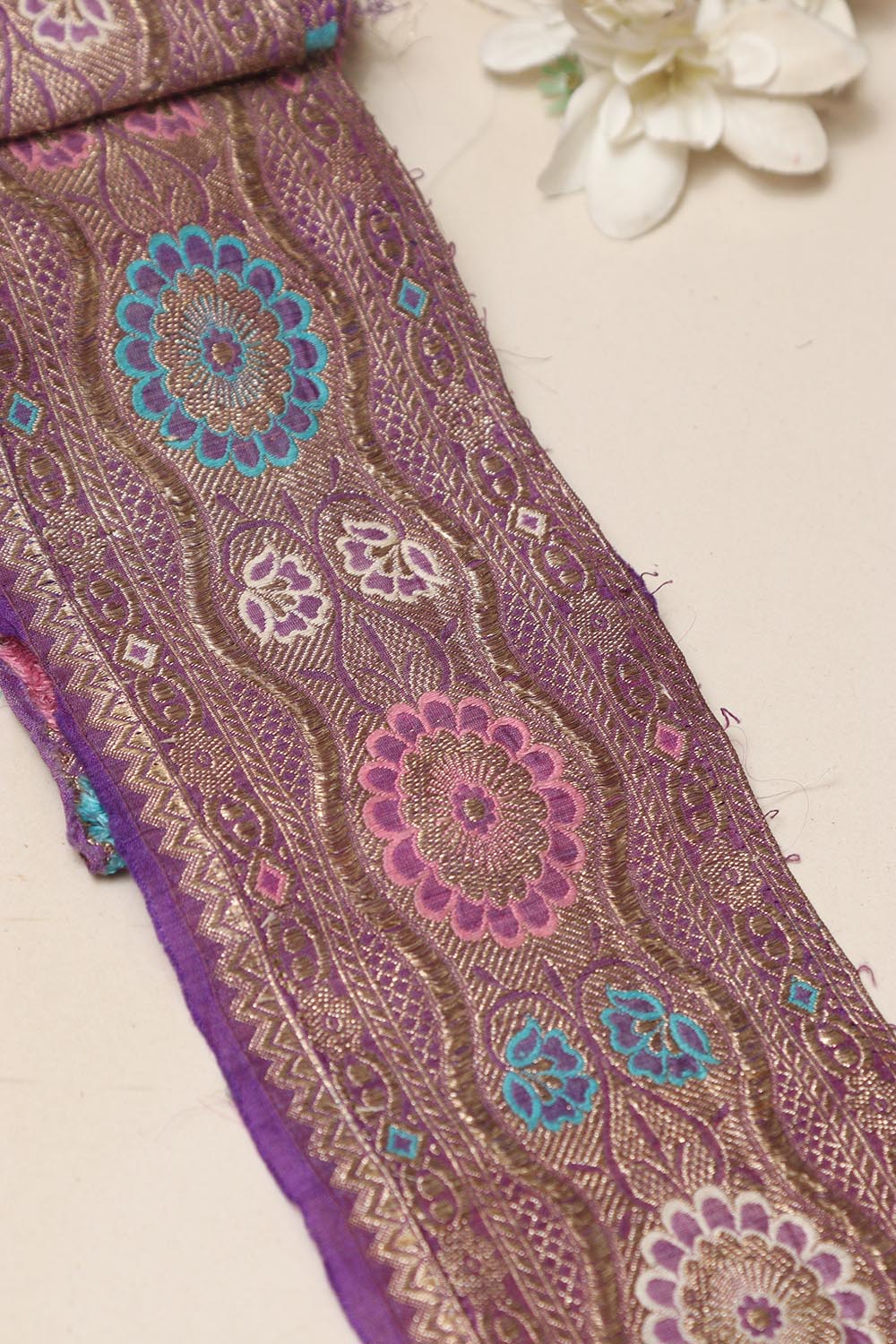 Exquisite Purple Banarasi Handloom Vintage Pure Silk Border Lace ( 1 Mtr ) - Luxurion World