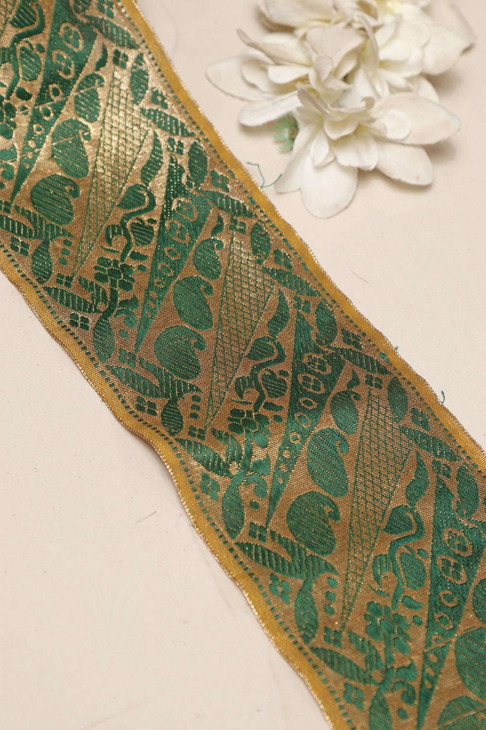 Green Banarasi Handloom Vintage Pure Silk Border Lace ( 1 Mtr ) - Luxurion World