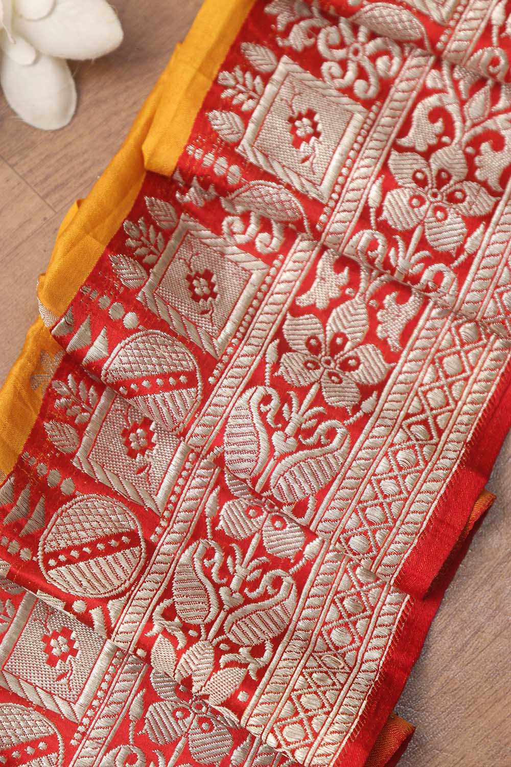 Red Banarasi Handloom Vintage Pure Silk Border ( 0.75 Mtr ) - Luxurion World