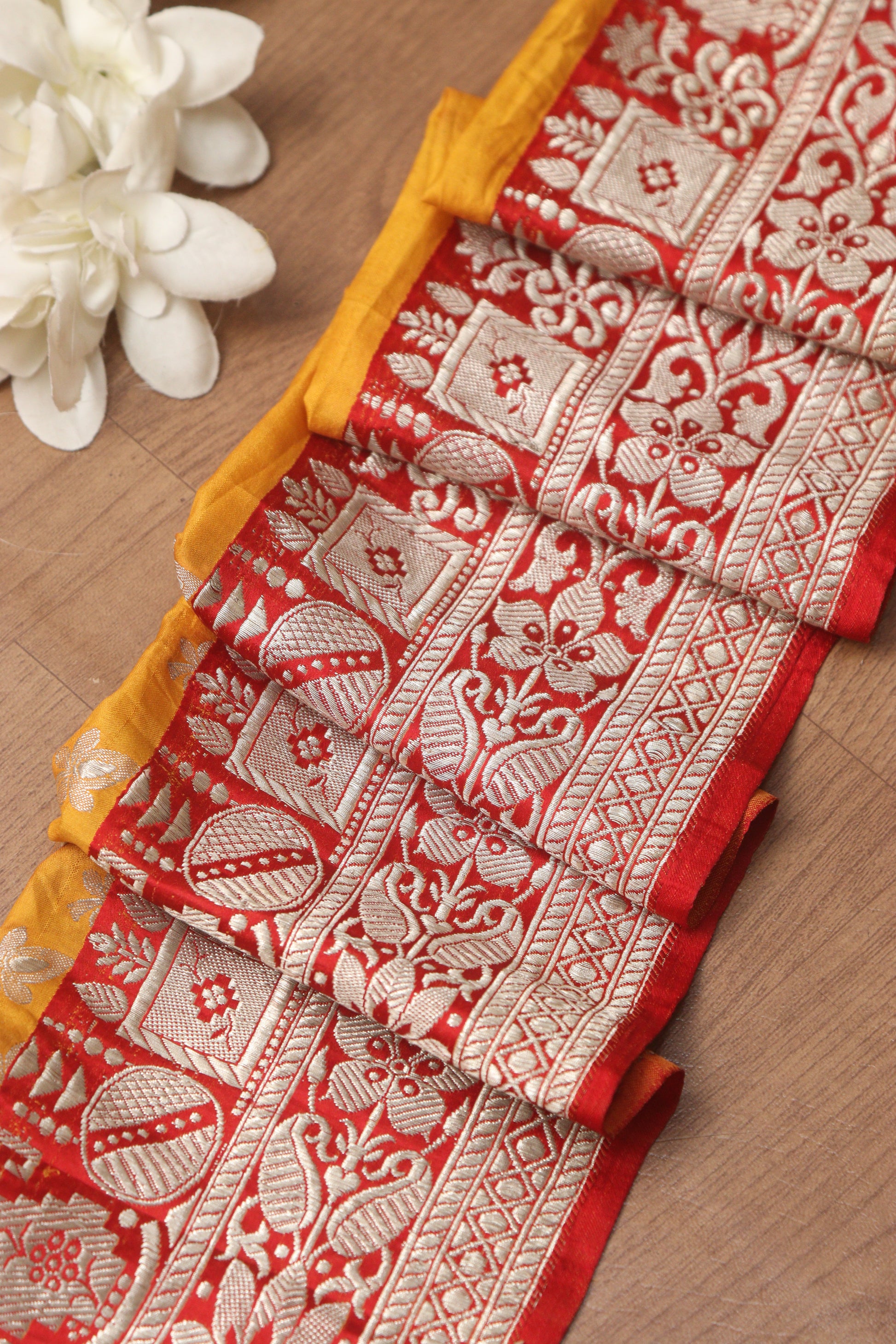 Red Banarasi Handloom Vintage Pure Silk Border ( 0.75 Mtr ) - Luxurion World