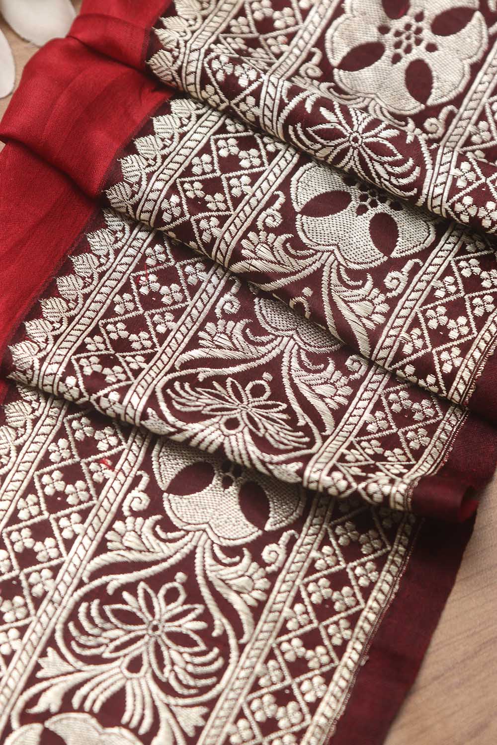 Maroon Banarasi Handloom Vintage Pure Silk Border ( 0.5 Mtr ) - Luxurion World