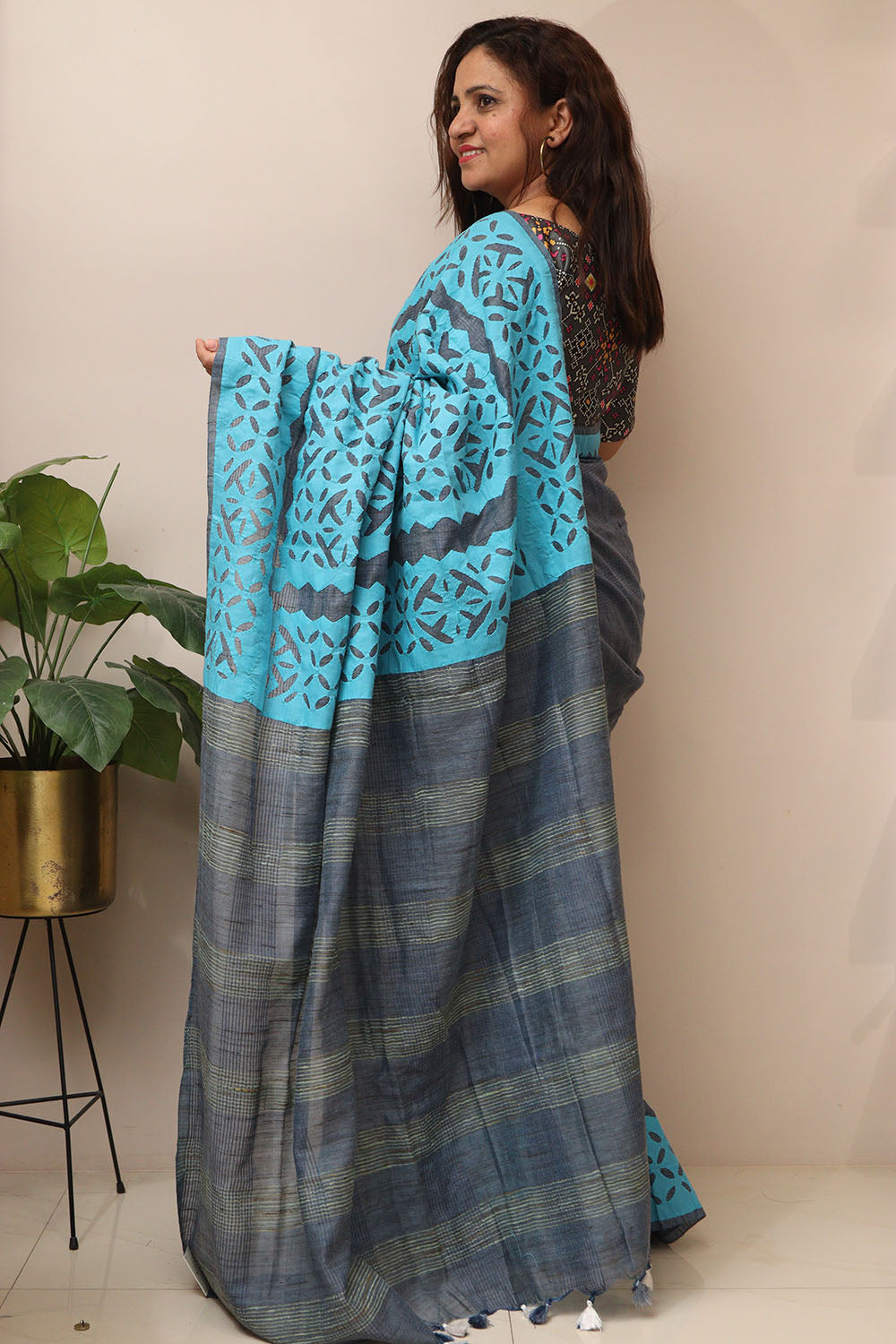 Bluish Grey Tussar Cotton Saree With Tarquish Blue Hand Applique Work - Luxurion World