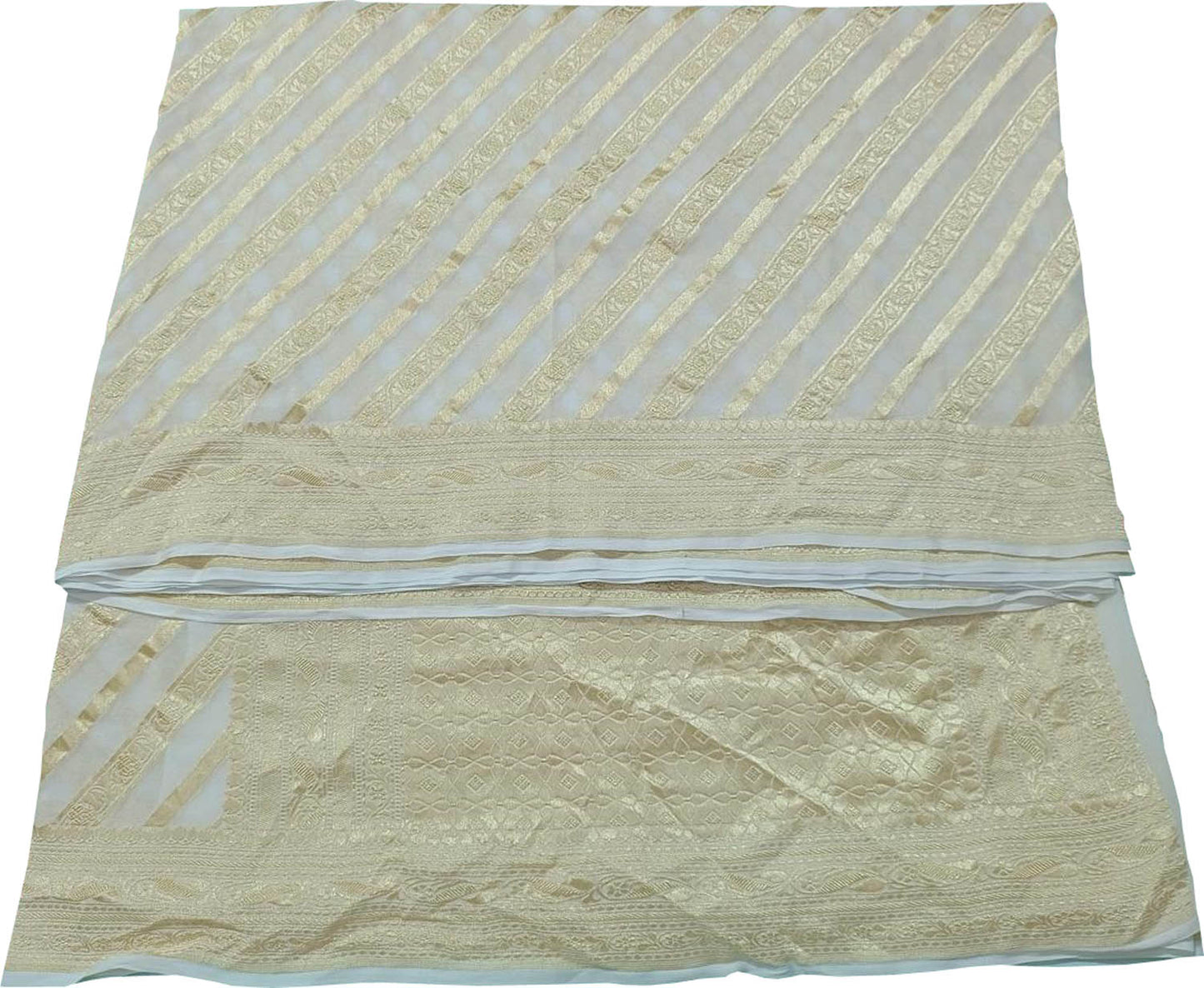 Stunning Dyeable Handloom Banarasi Georgette Saree - Luxurion World
