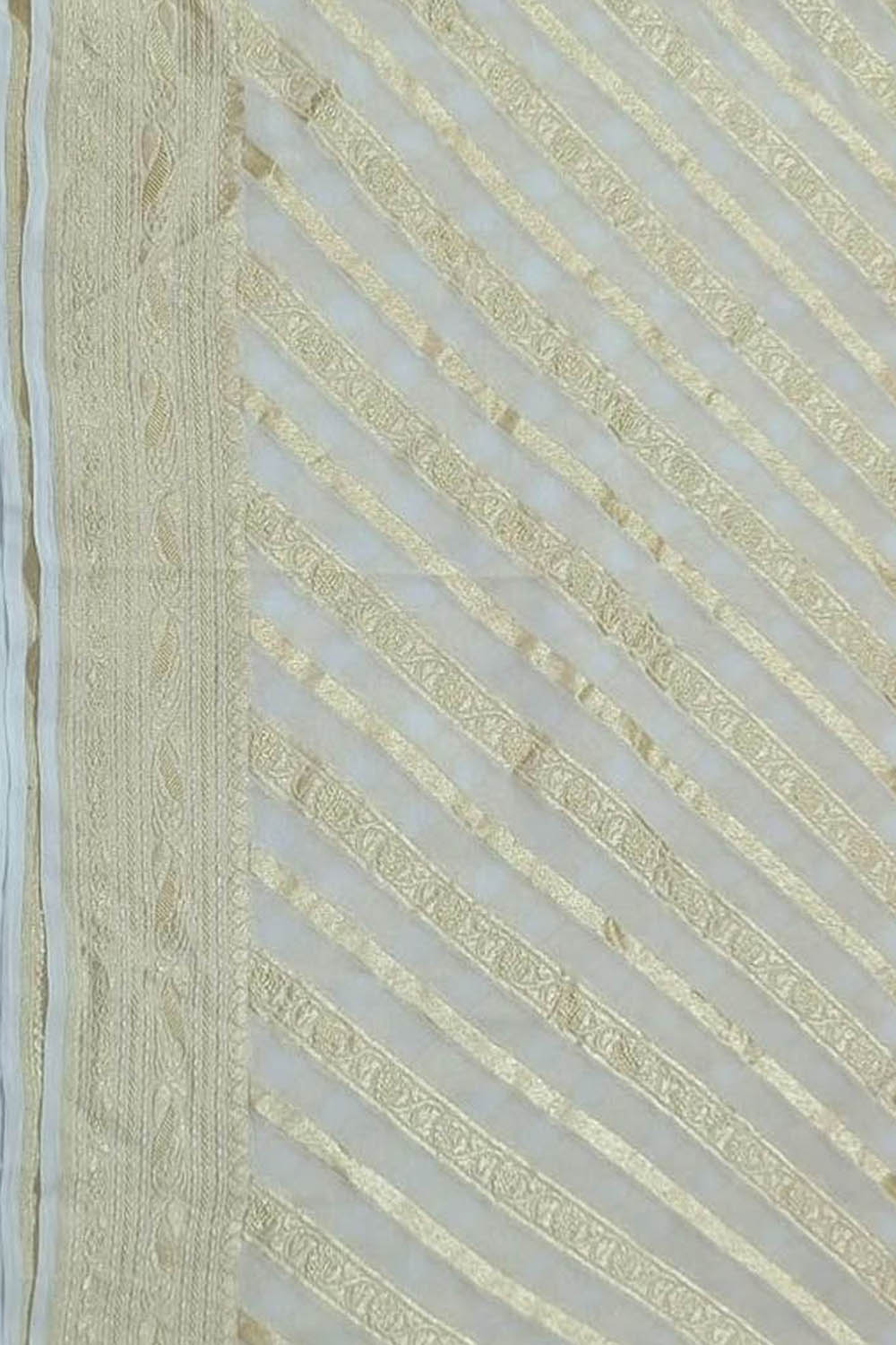 Stunning Dyeable Handloom Banarasi Georgette Saree - Luxurion World