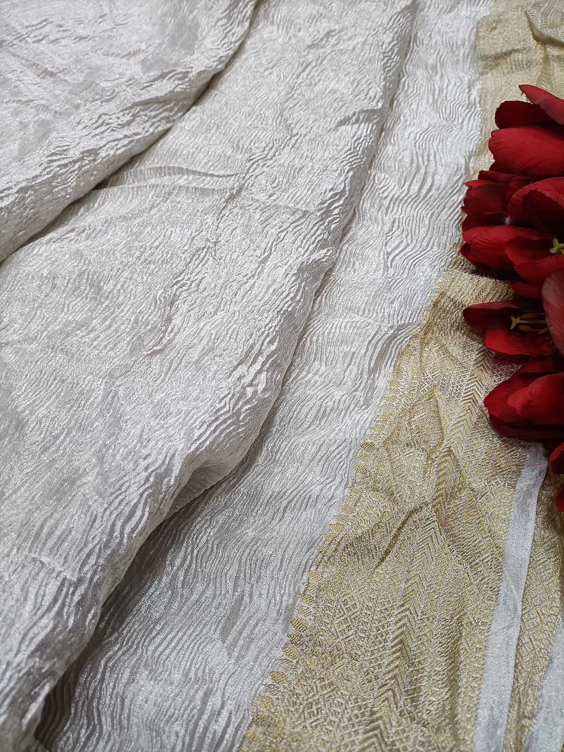 Exquisite Dyeable Handloom Banarasi Pure Tissue Silk Crushed Saree - Luxurion World