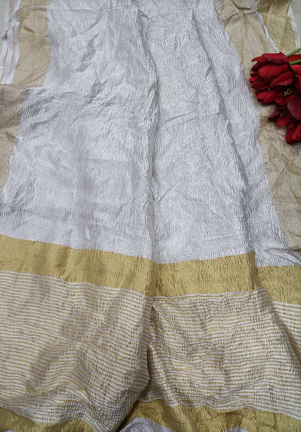 Exquisite Dyeable Handloom Banarasi Pure Tissue Silk Crushed Saree - Luxurion World