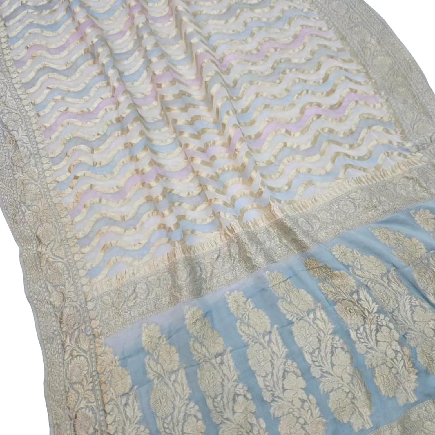Vibrant Banarasi Georgette Saree with Brush Dye - Luxurion World