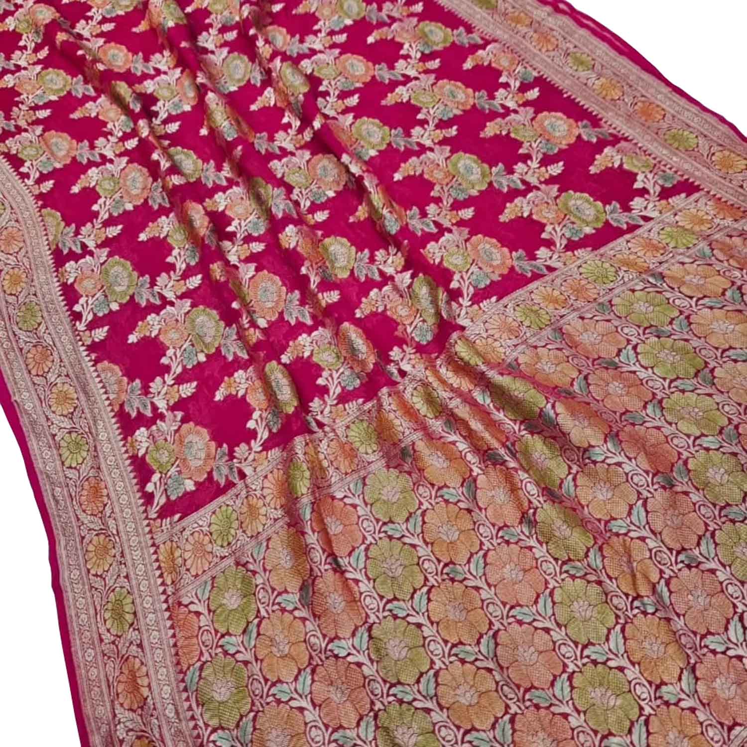 Exquisite Pink Banarasi Georgette Saree with Brush Dye - Luxurion World