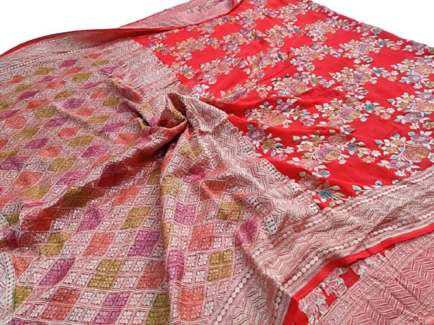 Exquisite Red Handloom Banarasi Pure Georgette Brush Dye Saree - Luxurion World
