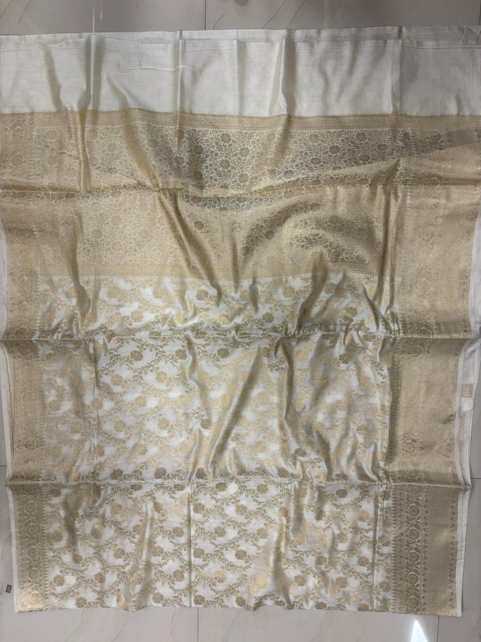 Stunning Dyeable Banarasi Pure Chiniya Silk Saree - Luxurion World