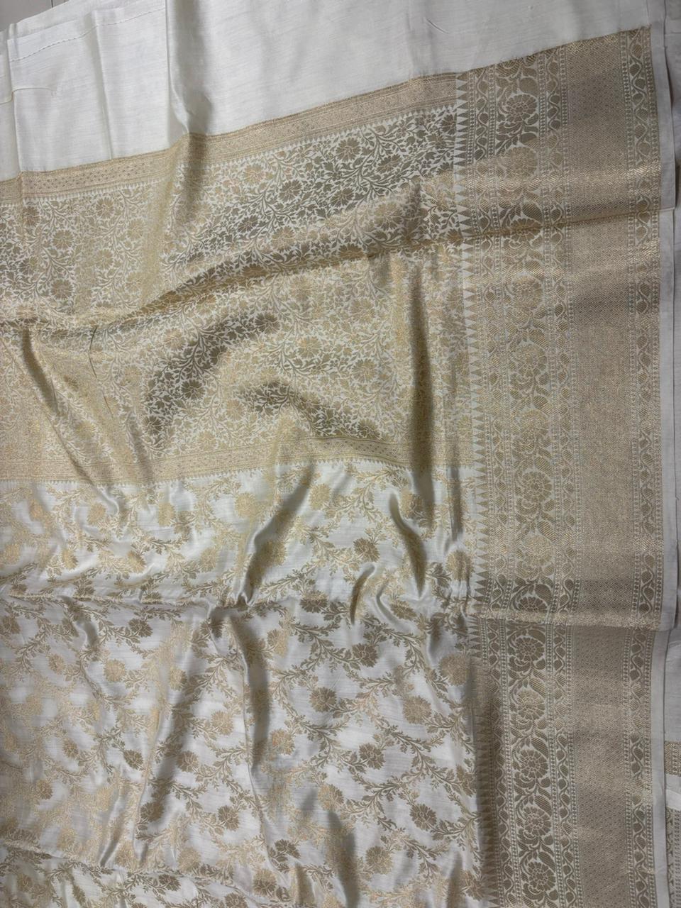 Stunning Dyeable Banarasi Pure Chiniya Silk Saree - Luxurion World