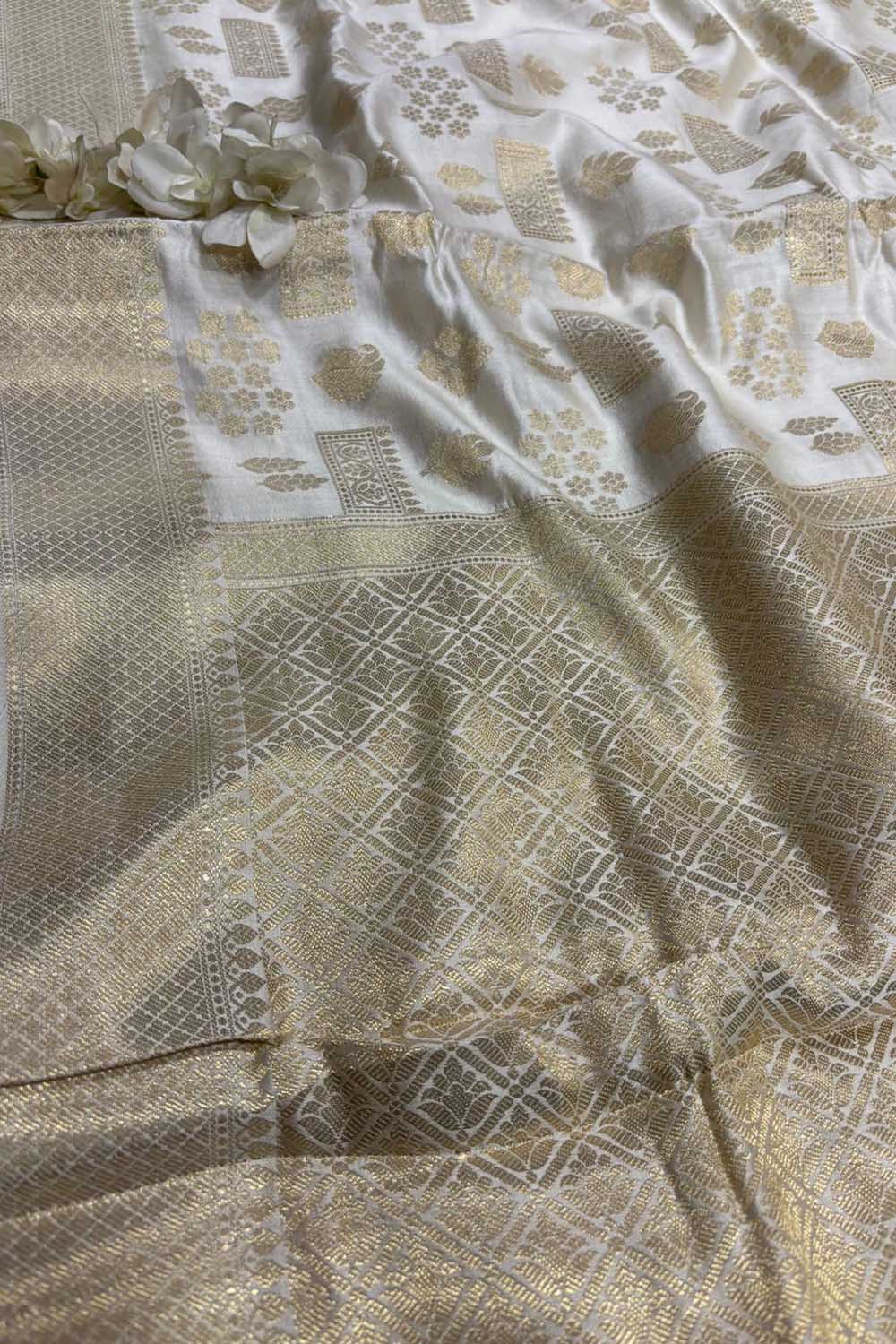 Stunning Dyeable Banarasi Pure Chiniya Silk Saree - Luxurion World