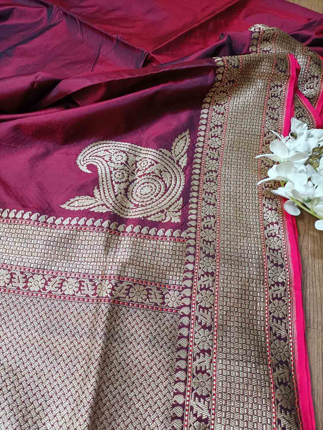Exquisite Maroon Handloom Banarasi Katan Silk Saree - Luxurion World