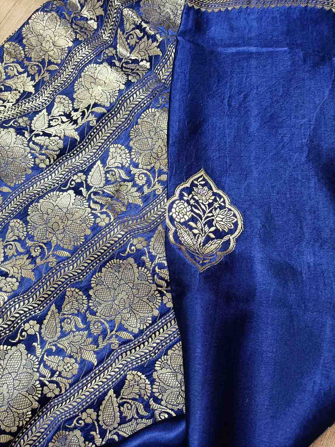 Blue Banarasi Handloom Mashru Silk Saree - Elegant and Timeless - Luxurion World