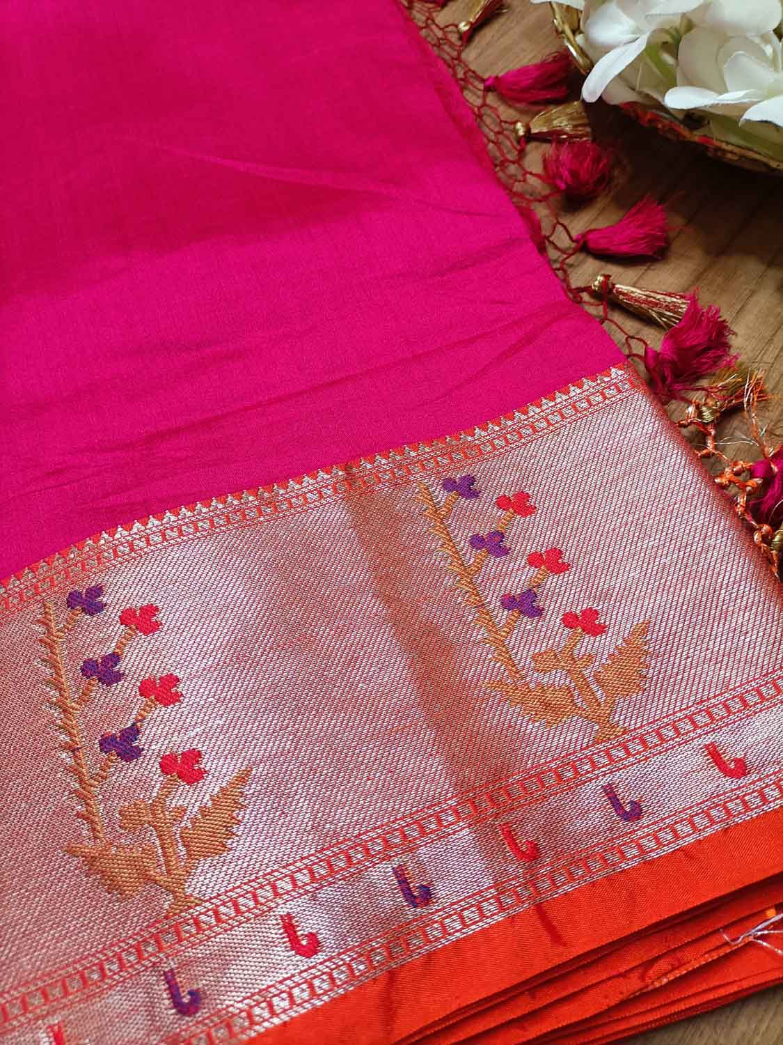 Exquisite Pink Banarasi Chiniya Silk Saree with Paithani Border - Luxurion World