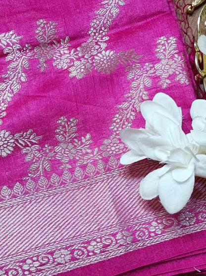 Exquisite Pink Banarasi Moonga Silk Saree - Luxurion World