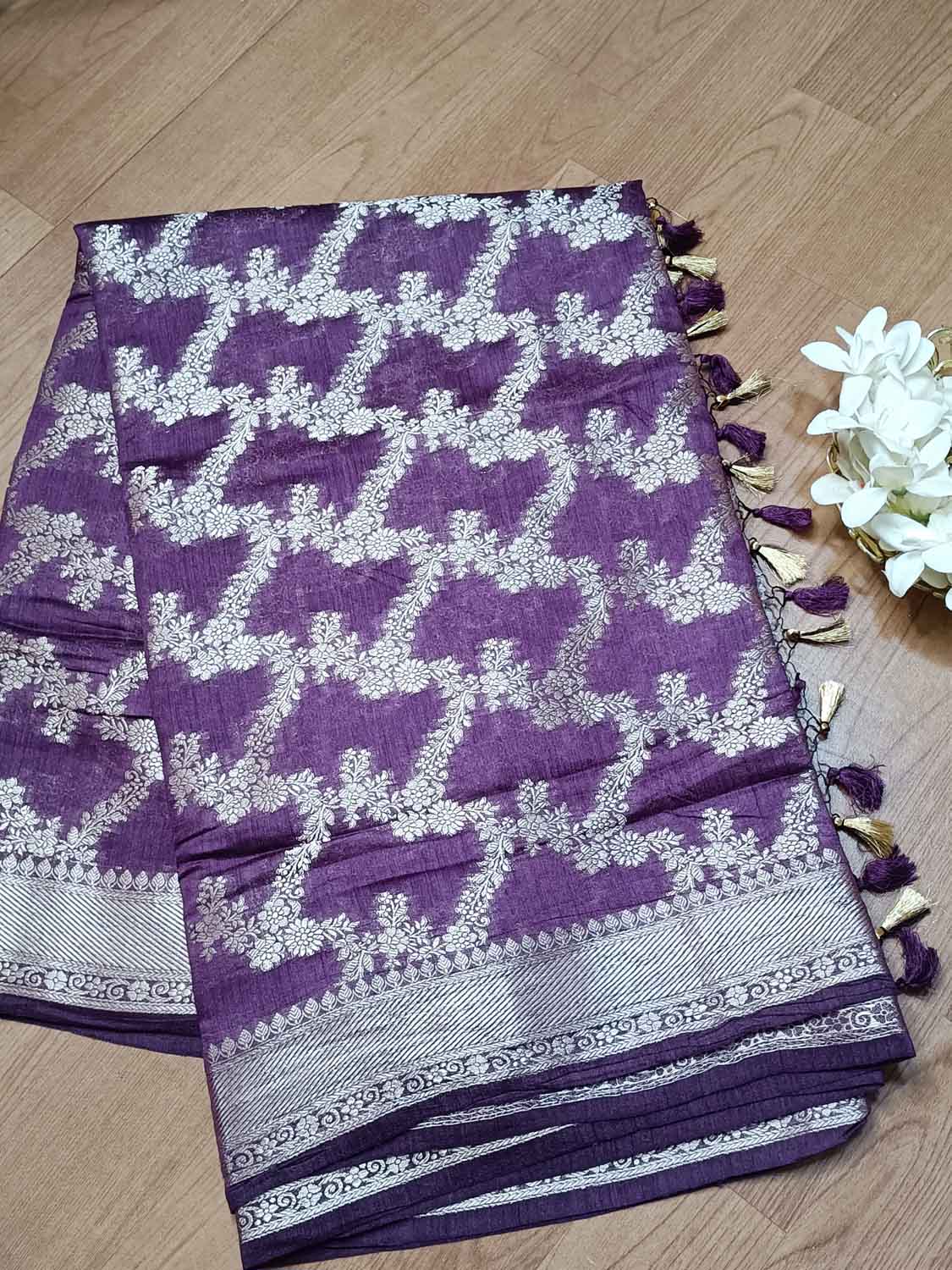 Elegant Purple Moonga Silk Banarasi Saree - Luxurion World