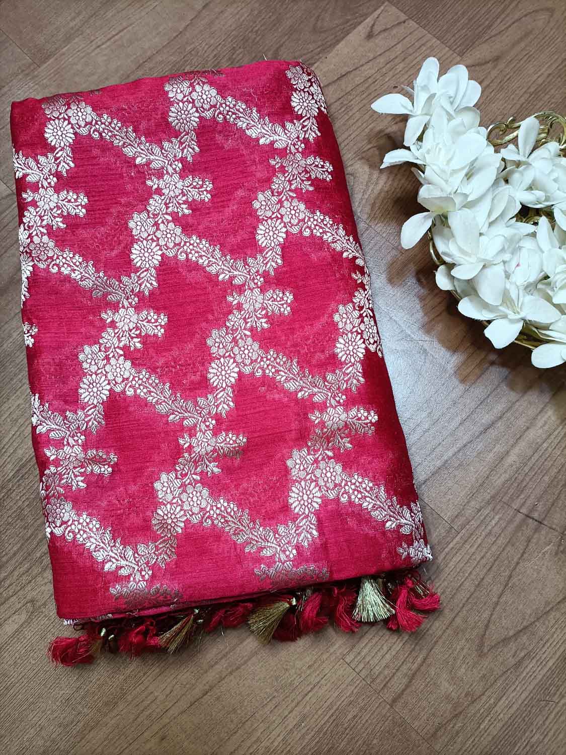 Exquisite Red Banarasi Moonga Silk Saree - Luxurion World
