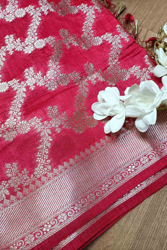 Exquisite Red Banarasi Moonga Silk Saree - Luxurion World