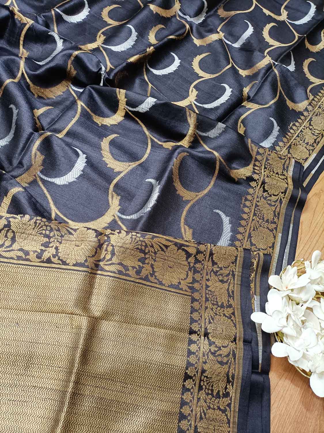 Elegant Black Banarasi Tussar Silk Saree - Luxurion World