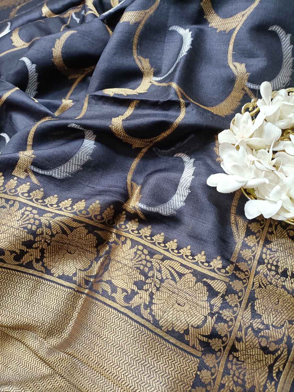 Elegant Black Banarasi Tussar Silk Saree - Luxurion World