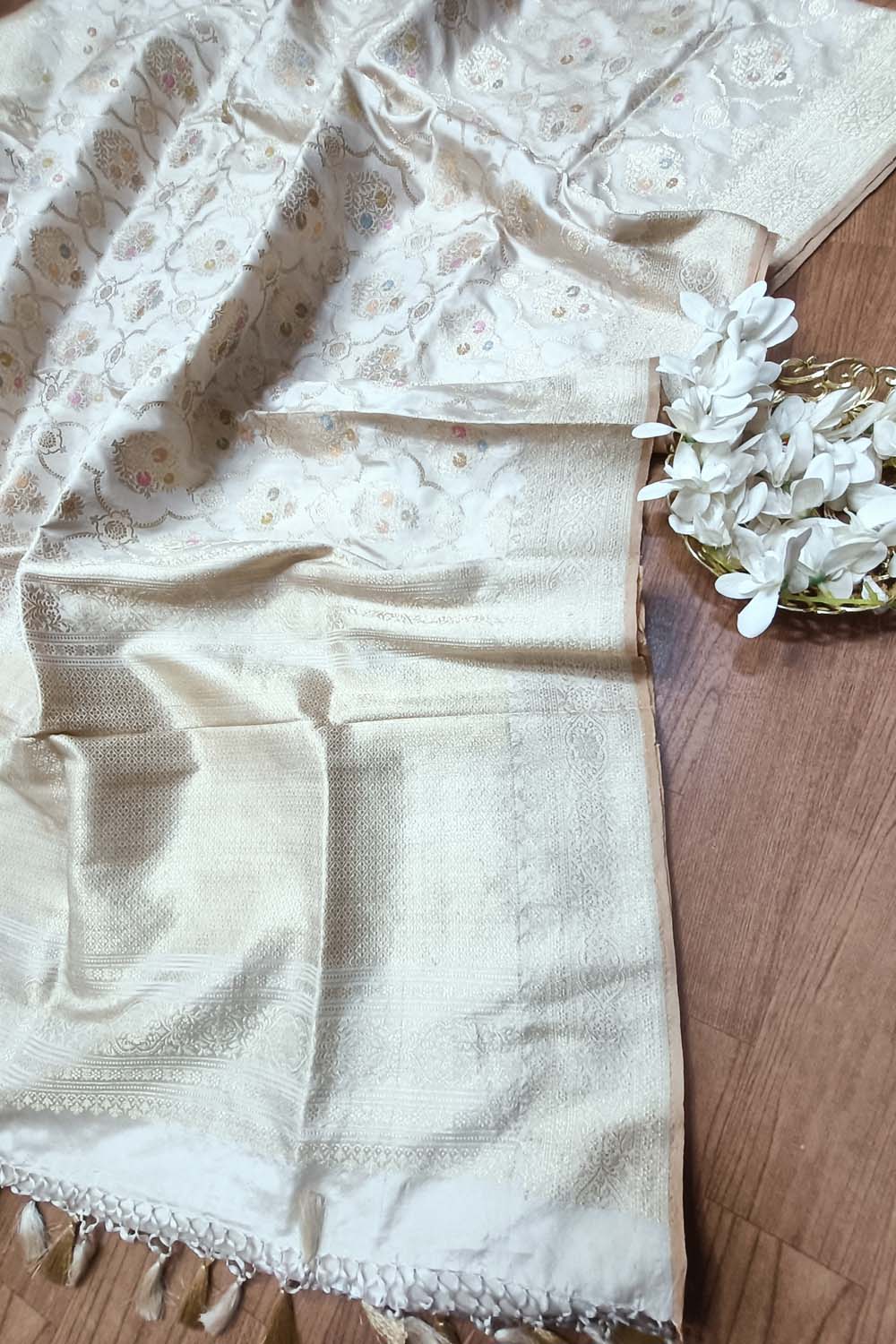 Elegant Pastel Banarasi Katan Silk Meenakari Saree - Luxurion World