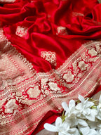 Exquisite Red Banarasi Silk Saree - Handloom Luxury - Luxurion World