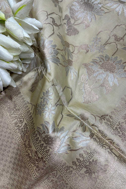 Pastel Handloom Banarasi Pure Katan Silk Sona Roopa Saree - Luxurion World