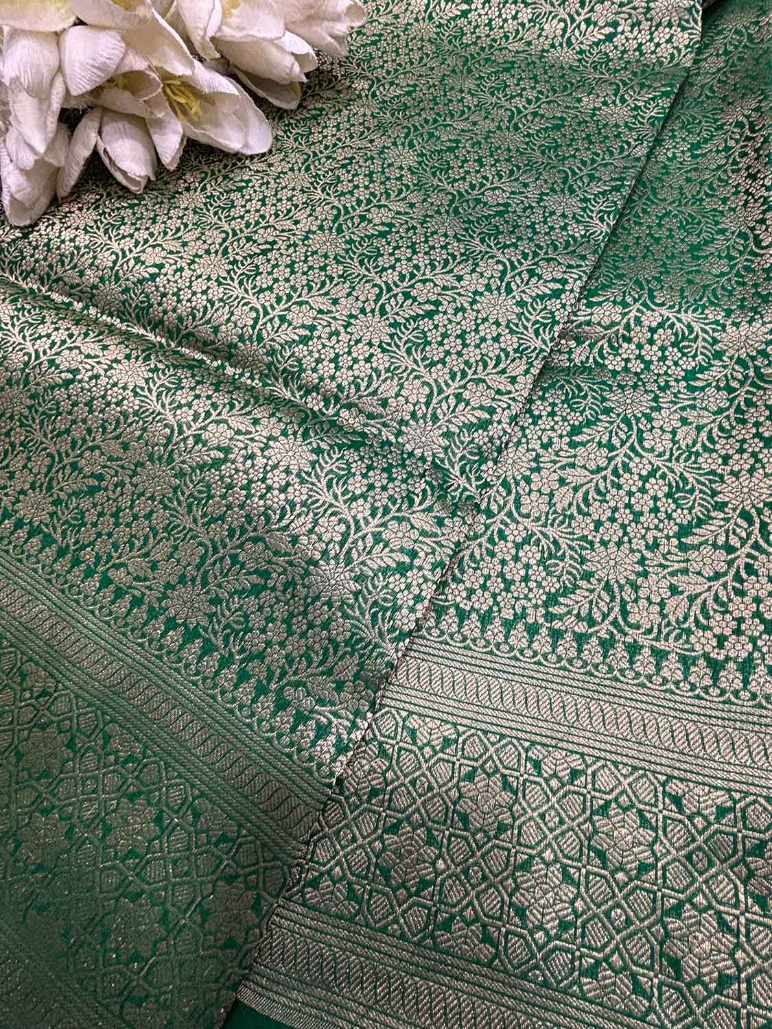 Green Handloom Banarasi Pure Katan Silk Flower Design Saree - Luxurion World