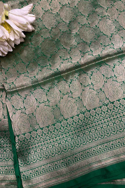 Green Handloom Banarasi Pure Katan Silk Flower Design Saree - Luxurion World