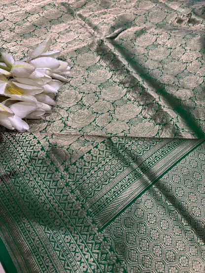 Green Handloom Banarasi Pure Katan Silk Flower Design Saree - Luxurion World