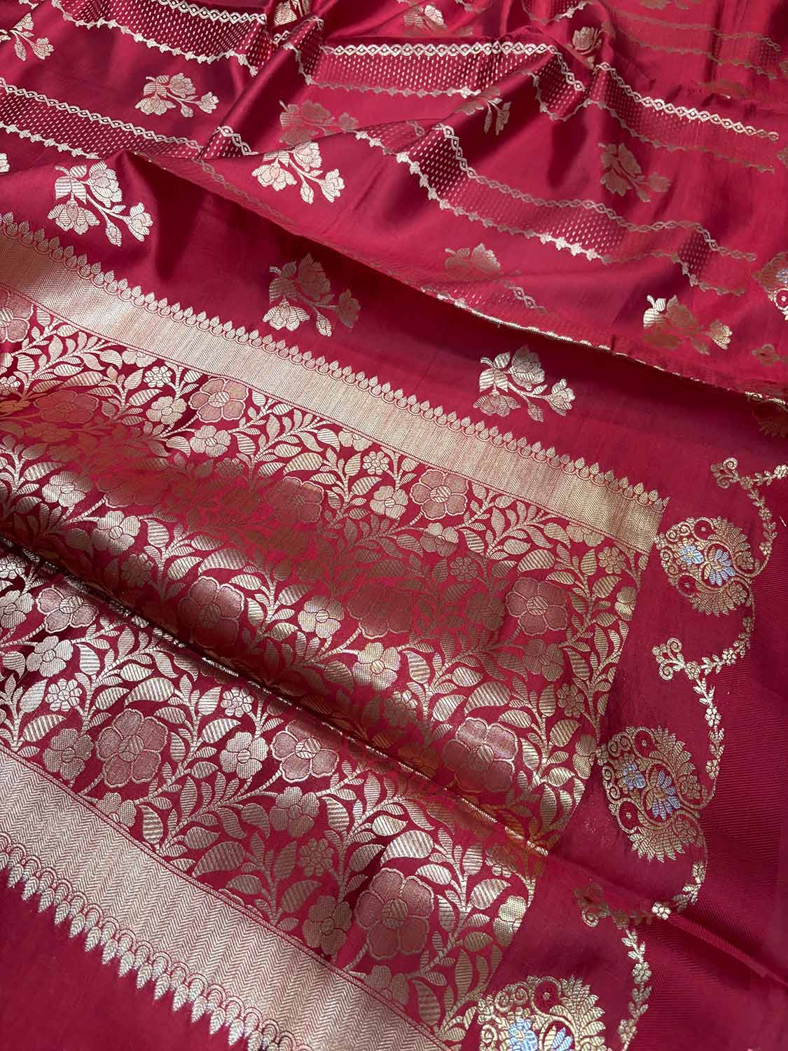 Red Banarasi Pure Silk Flower Design Saree - Luxurion World