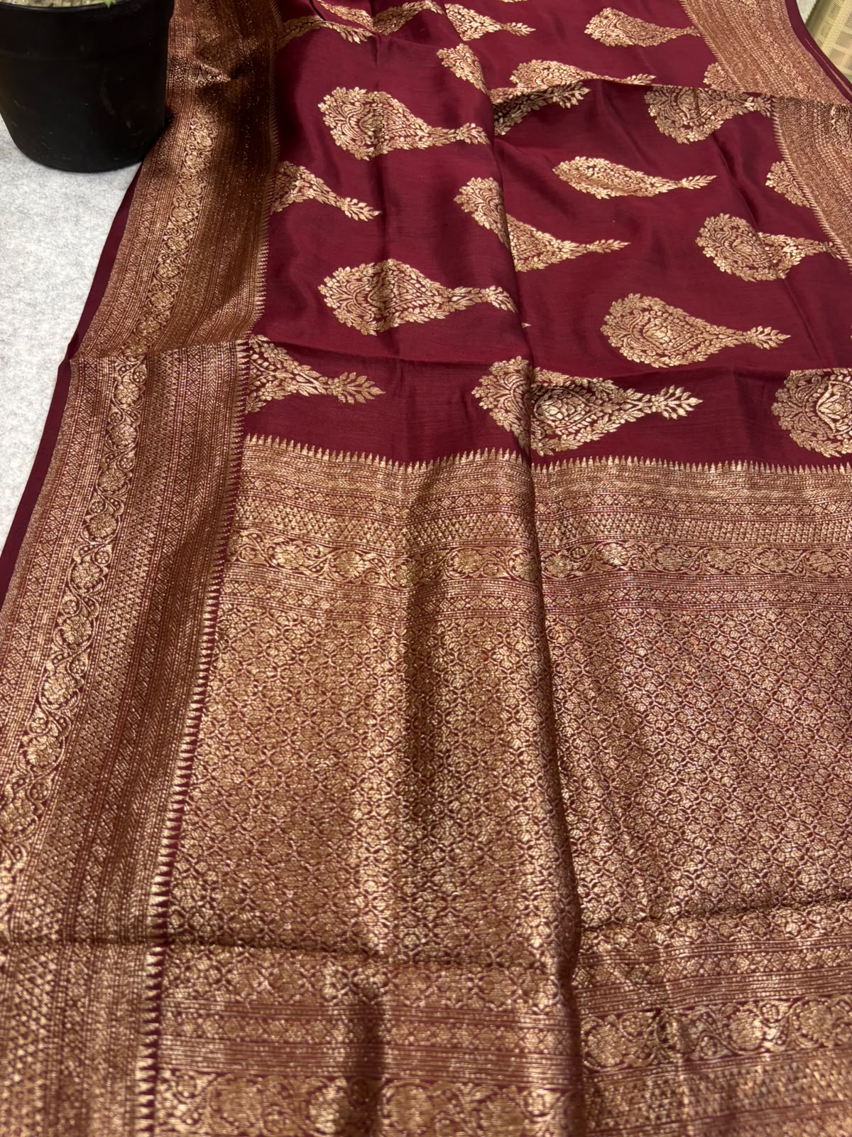Maroon Banarasi Chiniya Silk Saree Big Boota Flower Design Handloom