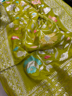 Green Banarasi Crepe Silk Saree Flower Design