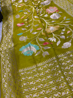 Green Banarasi Crepe Silk Saree Flower Design