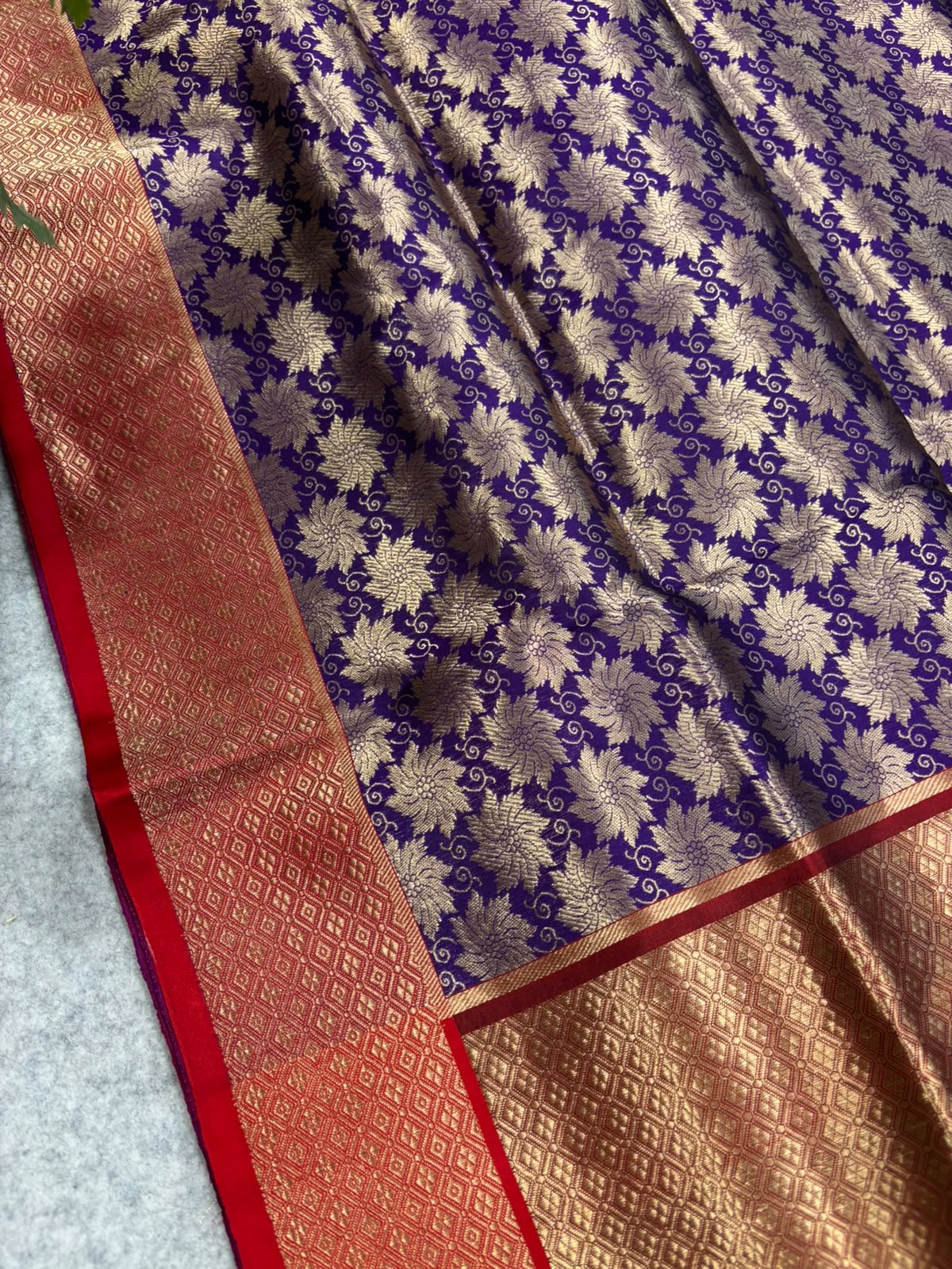 Purple Banarasi Katan Silk Saree Brocade Flower Design Handloom
