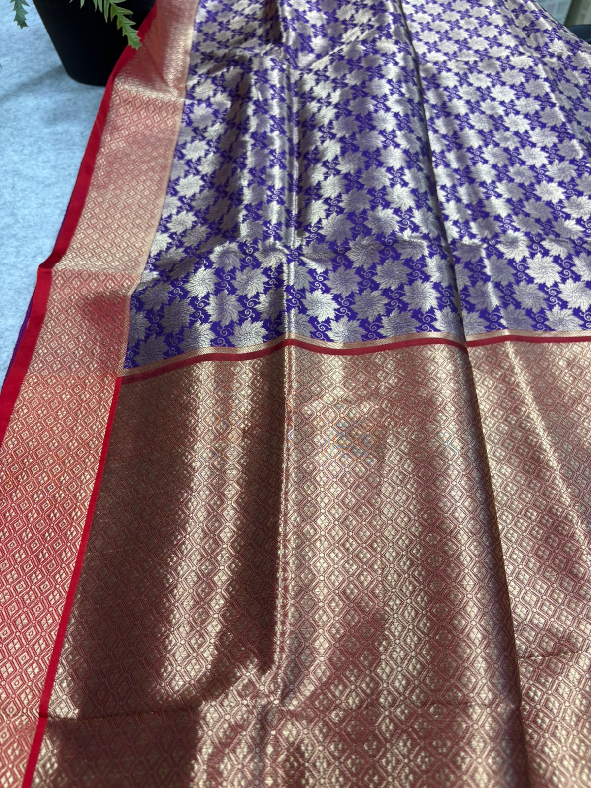 Purple Banarasi Katan Silk Saree Brocade Flower Design Handloom