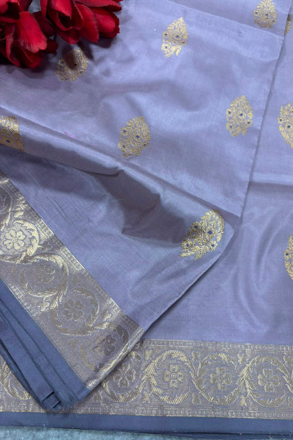 Lavender Banarasi Katan Silk Saree Meenakari Flower Design Handloom
