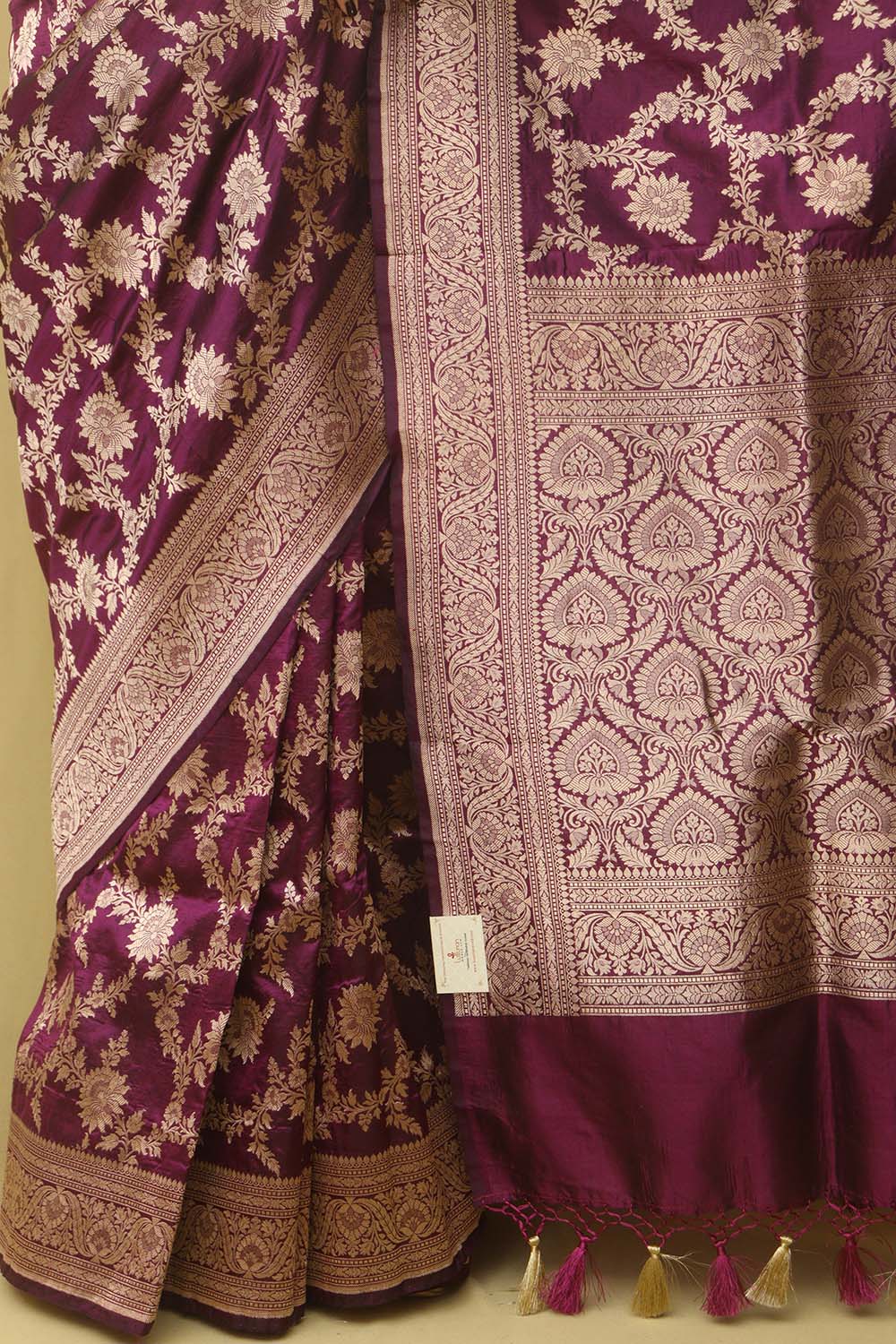 Purple Banarasi Handloom Pure Katan Silk Flower Design Jaal Work Saree - Luxurion World