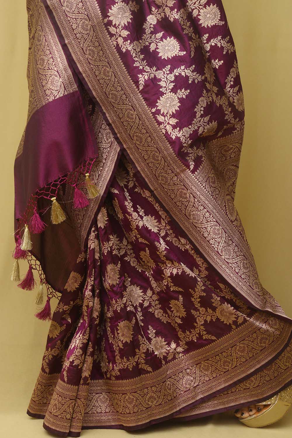 Purple Banarasi Handloom Pure Katan Silk Flower Design Jaal Work Saree - Luxurion World