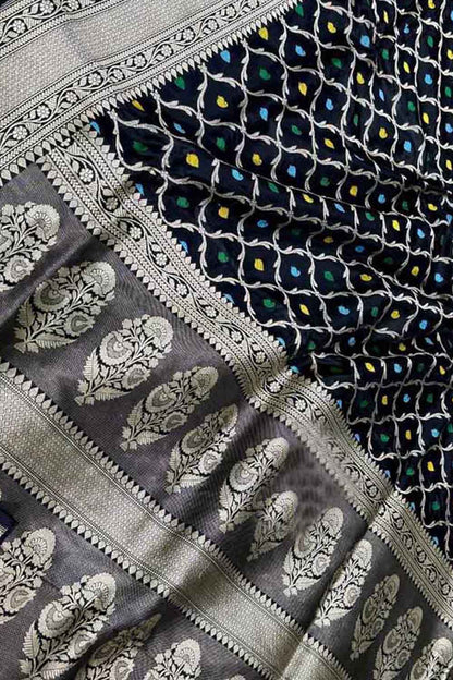 Exquisite Black Banarasi Handloom Katan Silk Saree - Luxurion World