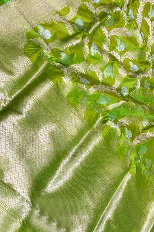 Exquisite Green Banarasi Handloom Silk Saree - Luxurion World