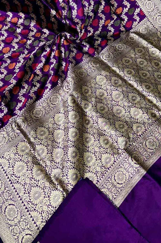 Exquisite Purple Handloom Banarasi Silk Saree