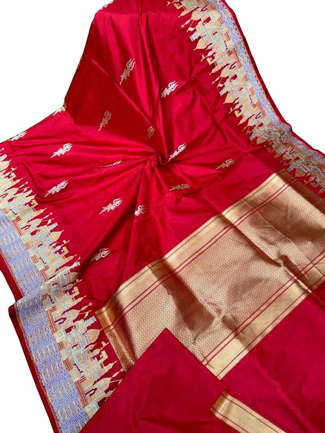 Red Handloom Banarasi Silk Saree with Ghat Design - Luxurion World