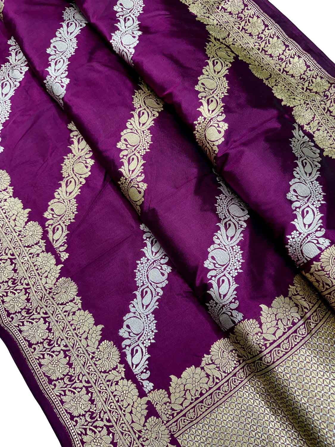 Exquisite Purple Banarasi Silk Saree - Handloom Katan - Luxurion World