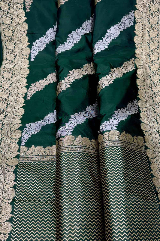 Exquisite Green Banarasi Silk Saree - Handloom Katan - Luxurion World