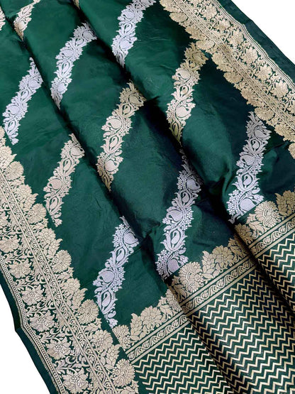 Exquisite Green Banarasi Silk Saree - Handloom Katan - Luxurion World