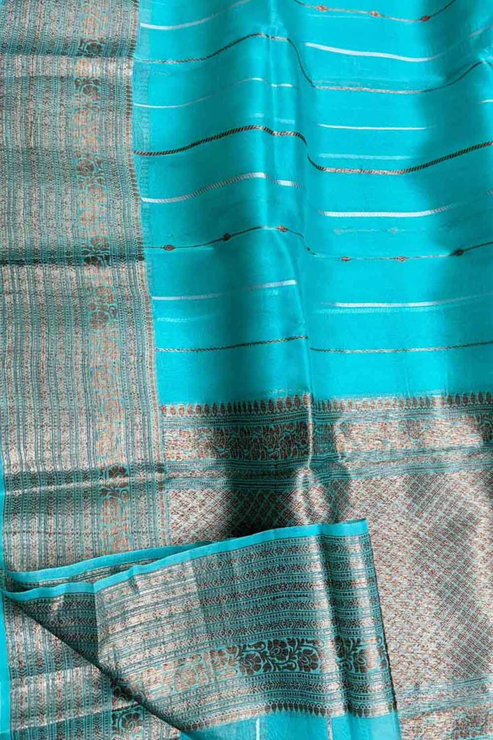 Elegant Blue Banarasi Handloom Silk Saree - Luxurion World